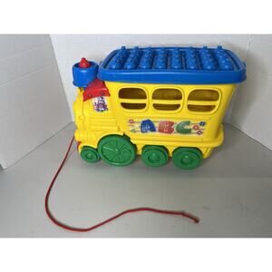 VTG Fisher Price Pop Onz Creative Building System Train! Very rare.